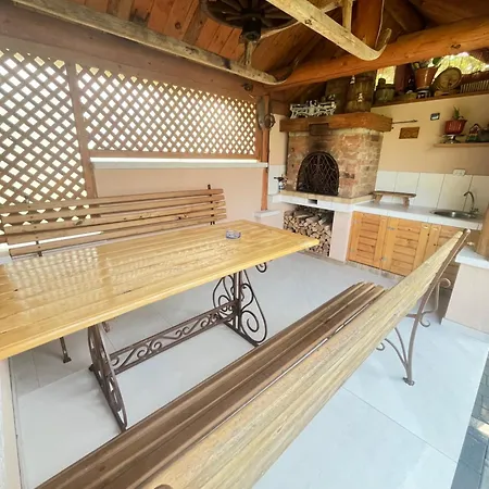 Holiday home у оксани *