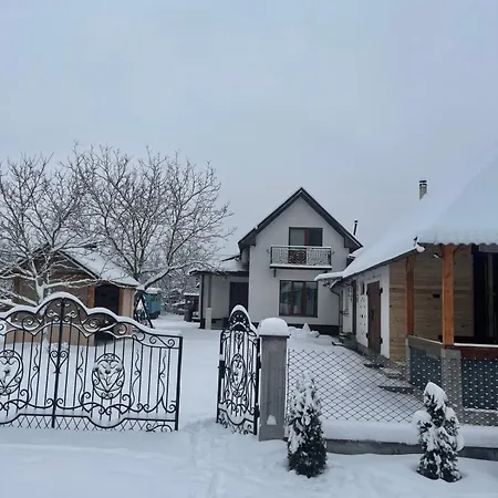 у оксани * Verkhneye Sinevidnoye