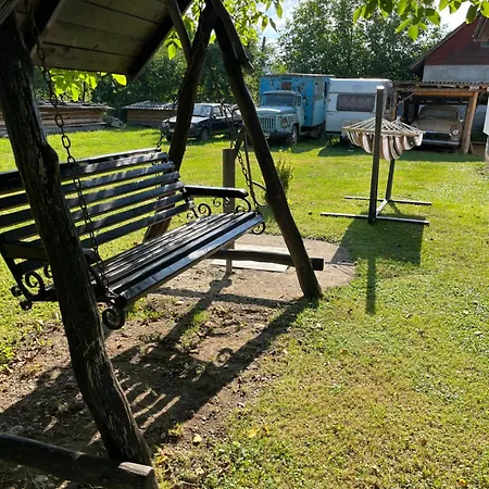 Holiday home у оксани Verkhneye Sinevidnoye